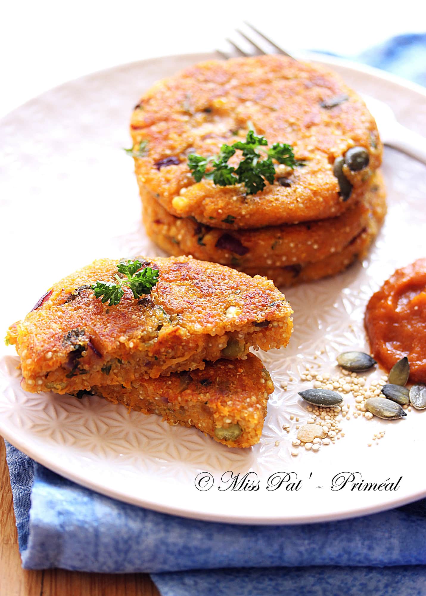 Recette bio : Galettes de quinoa et de carotte au parmesan