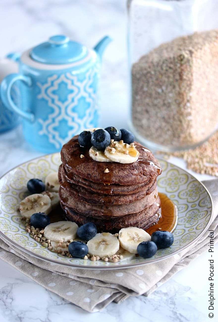 Pancakes cacao et sarrasin, au sirop d’érable