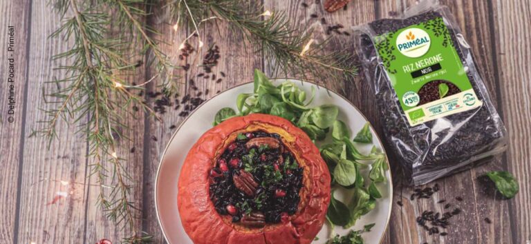 Courge farcie au riz noir, grenade et champignons
