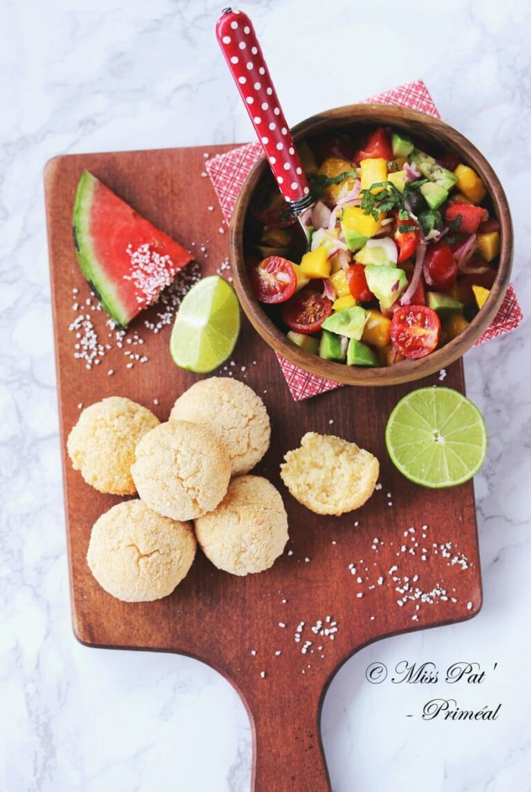 Pain au tapioca et salsa
