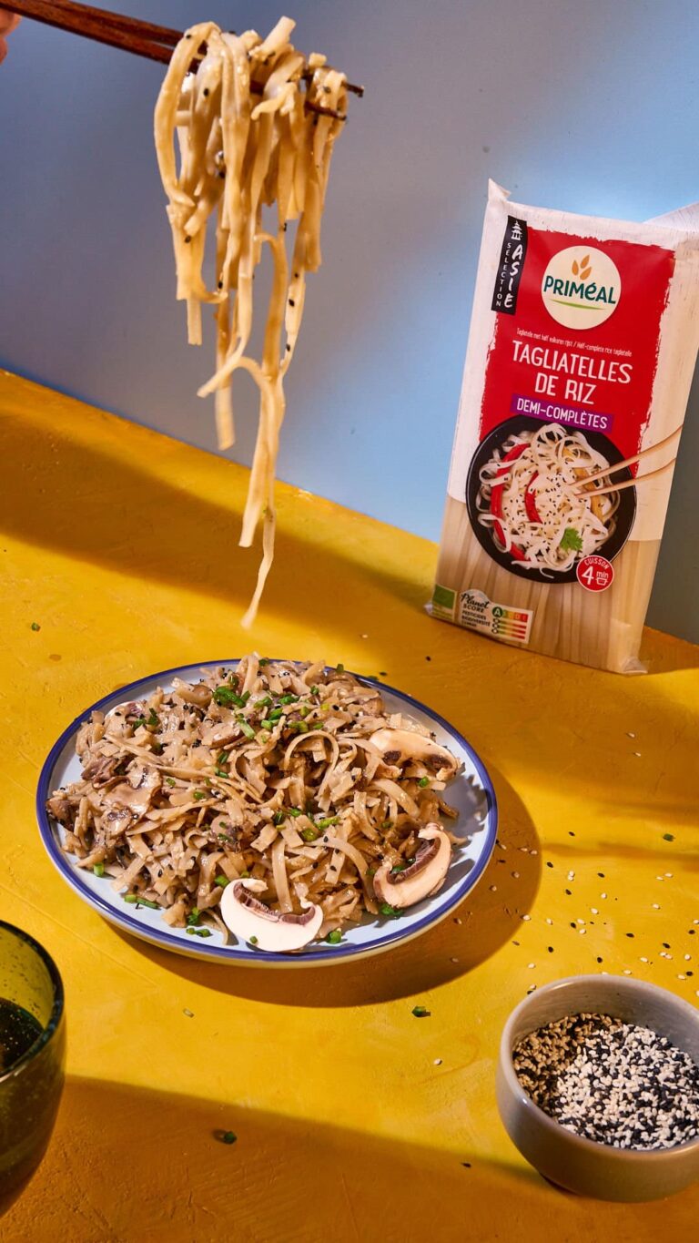 Tagliatelles au sésame et champignons