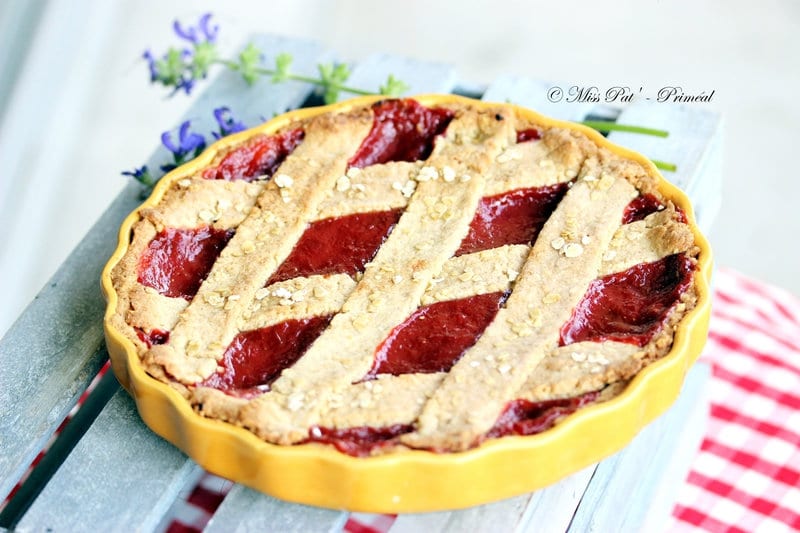 Recette Bio : Tarte à la confiture rhubarbe et fraise